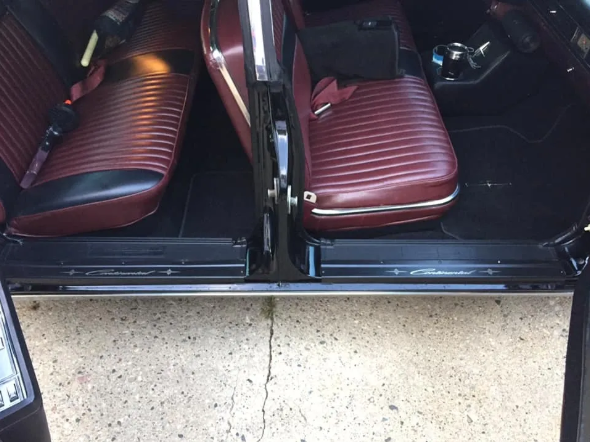 61-69 Lincoln Continental Door Sills